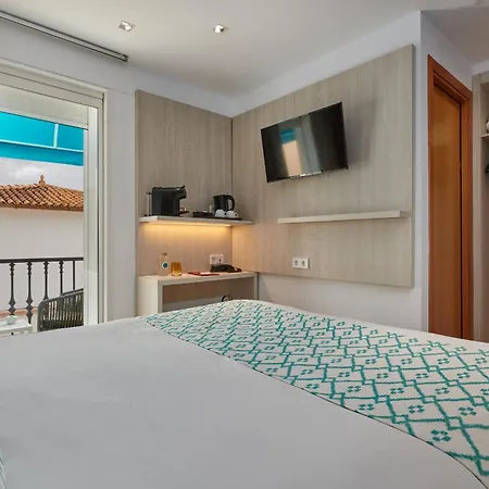 Hotel Colonial 3*